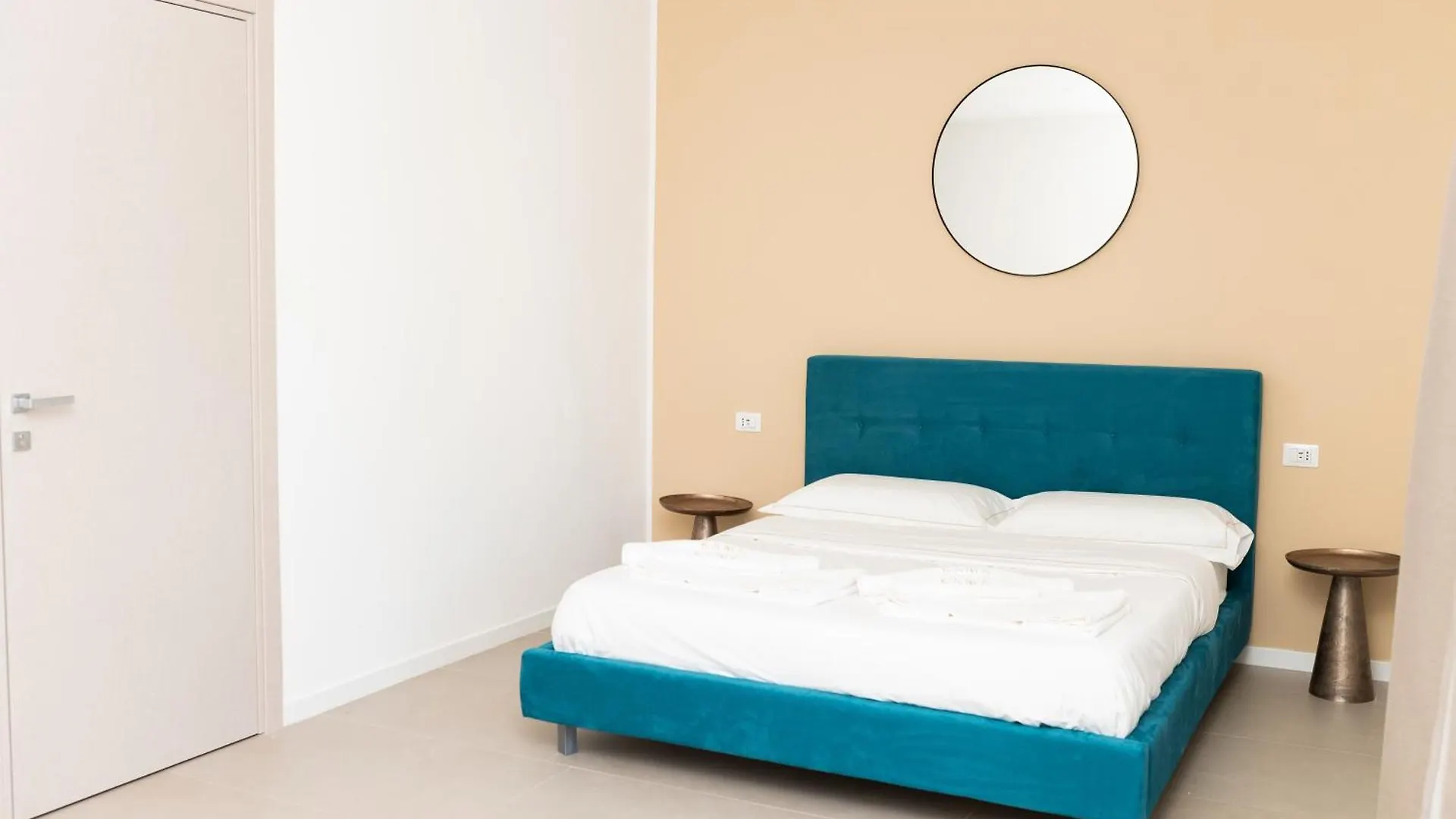 Kama Bed and Breakfast Bari 0*,  Italien